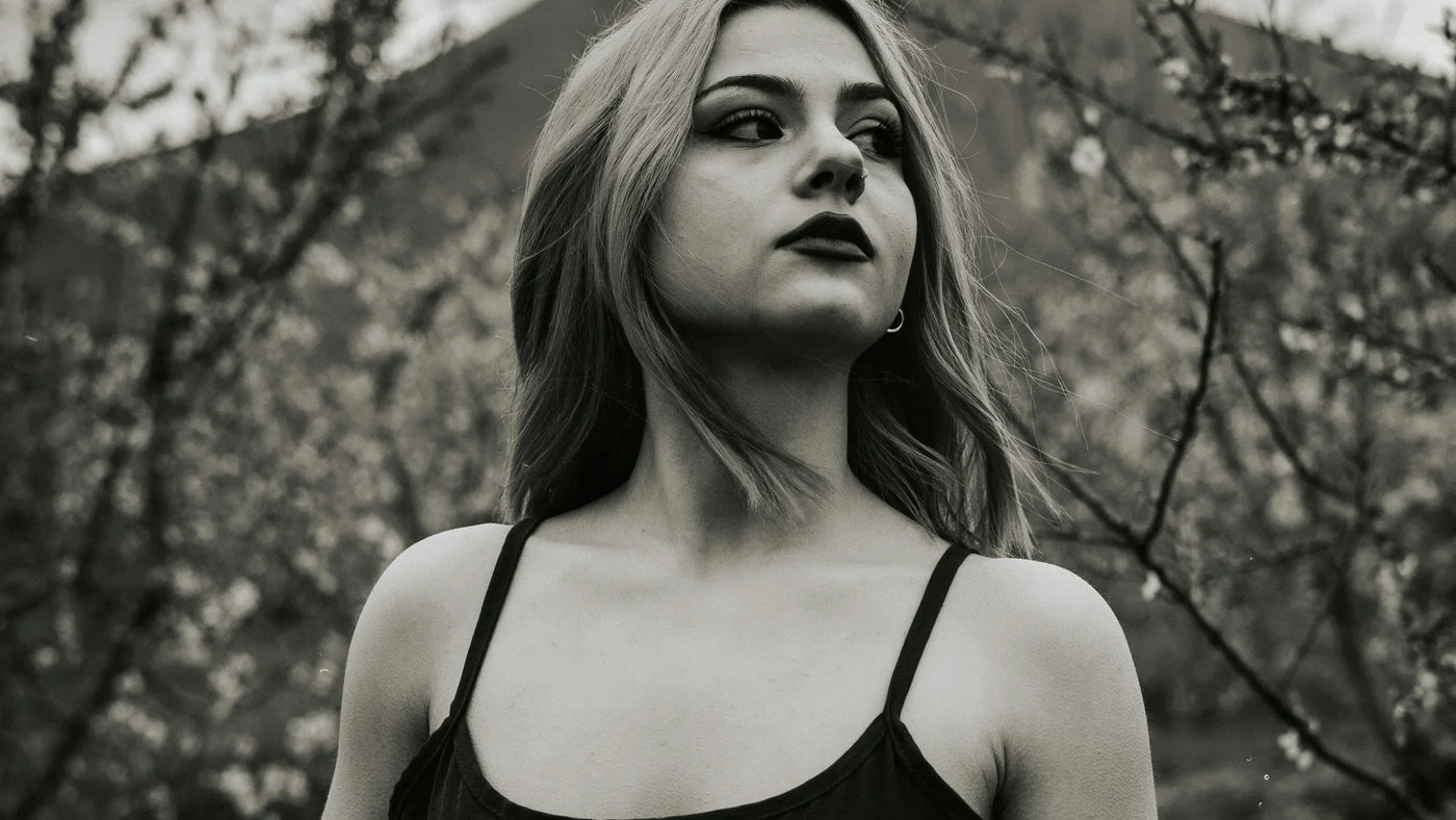 Castlecore w praktyce – jak wprowadzić średniowieczny romantyzm do codziennej garderoby